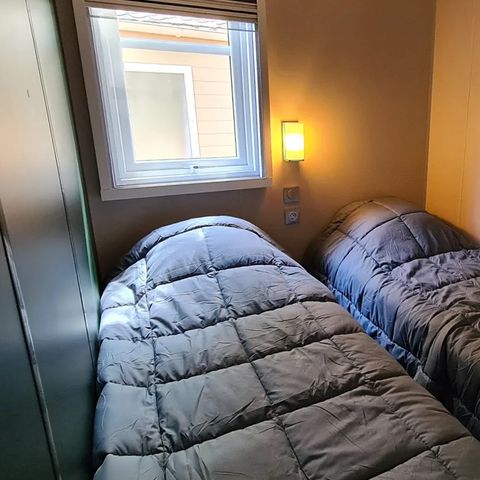 Stacaravan 5 personen - NIEUW 2023 ! Cottage MAGNOLIA + jacuzzi 32m² (2 kamers)