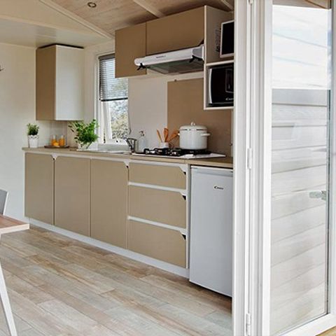 Stacaravan 4 personen - Comfort | 2 slaapkamers | 4 slaapplaatsen | Enig terras | 1 badkamer | Airconditioning | TV