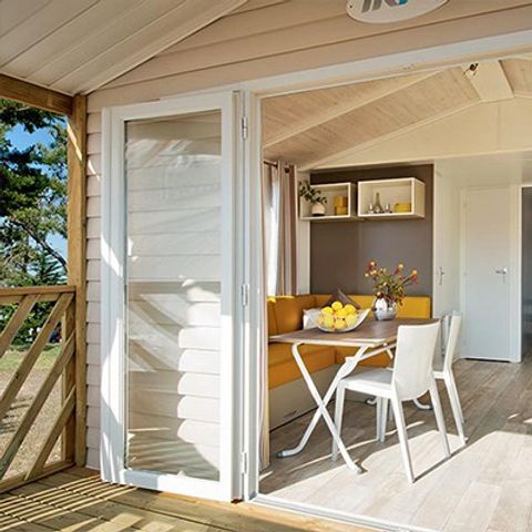 Stacaravan 4 personen - Comfort | 2 slaapkamers | 4 slaapplaatsen | Enig terras | 1 badkamer | Airconditioning | TV