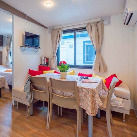 Stacaravan 6 personen - Stacaravan | Premium | 3 Slaapkamers | 6 Pers | Verhoogd terras | Airconditioning | TV