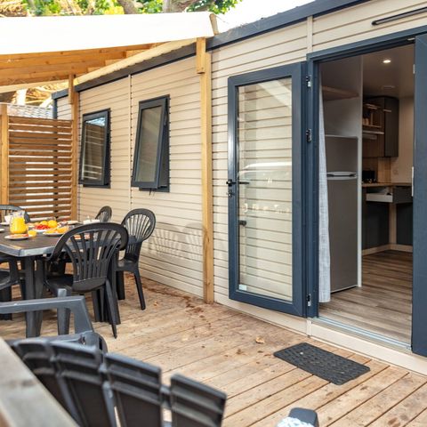 Stacaravan 8 personen - Mobile-home | Comfort | 4 slaapkamers | 8 pers. | Verhoogd terras | 2 badkamers | Airconditioning.