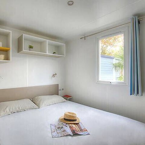 Stacaravan 6 personen - Premium | 3 slaapkamers | 6 pers. | Verhoogd terras