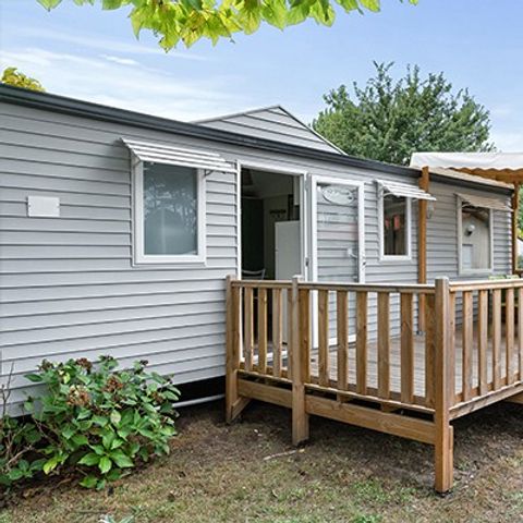 Stacaravan 4 personen - Classic XL | 2 slaapkamers | 4 pers. | Verhoogd terras
