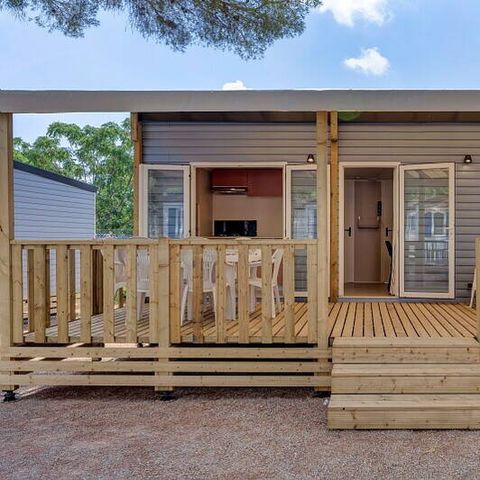 Stacaravan 4 personen - Mobile-home | Comfort | 2 Slaapkamers | 4 Pers. | Verhoogd terras | Airconditioning.