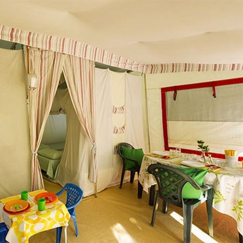 Glampingtent 5 personen - Canvas bungalow | 2 slaapkamers | 4/5 personen | Geen badkamer
