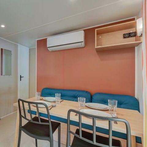 Stacaravan 6 personen - Mobile-home | Comfort | 2 slaapkamers | 4/6 pers. | Verhoogd terras | Airconditioning | TV