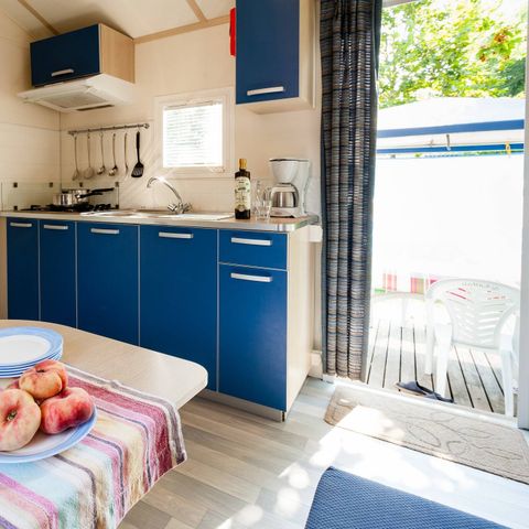 Stacaravan 6 personen - Klassiek | 3 slaapkamers | 6 pers | Eenpersoons terras | Airconditioning
