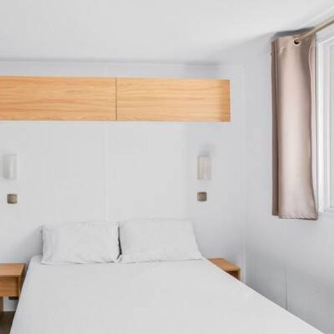 Stacaravan 8 personen - Stacaravan | Premium | 3 slaapkamers | 6/8 pers. | Verhoogd terras