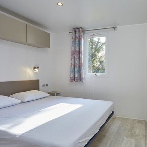 Stacaravan 6 personen - Mobile-home | Comfort XL | 2 slaapkamers | 4/6 pers. | Verhoogd terras | Airconditioning