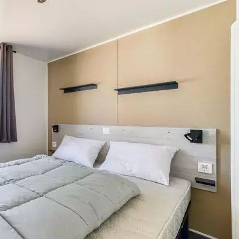 Stacaravan 4 personen - Premium | 2 slaapkamers | 4 pers. | Terras Lounge | Airconditioning | TV