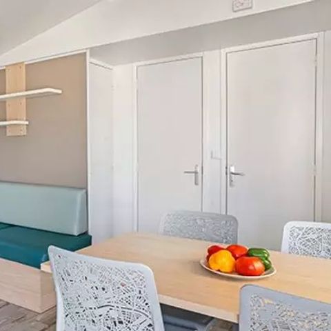 Stacaravan 4 personen - Comfort | 2 slaapkamers | 4 pers | Verhoogd terras | 2 badkamers | Airconditioning | TV