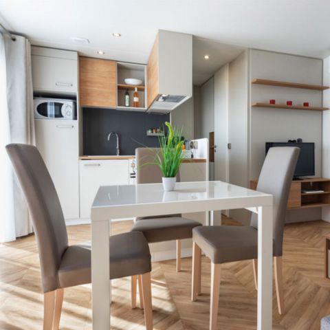 Stacaravan 6 personen - LUXE Master Zen - Airconditioning - TV - 2 badkamers
