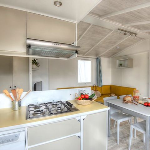Stacaravan 6 personen - Stacaravan | Ultimate | 3 slaapkamers | 6 pers | Verhoogd terras | Jacuzzi | 2 badkamers | Airconditioning | TV