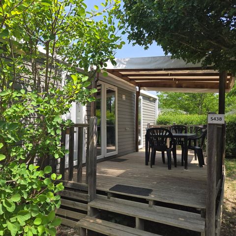 Stacaravan 4 personen - Ultimate | 2 slaapkamers | 4 pers | Verhoogd terras | 2 badkamers | Airconditioning | TV