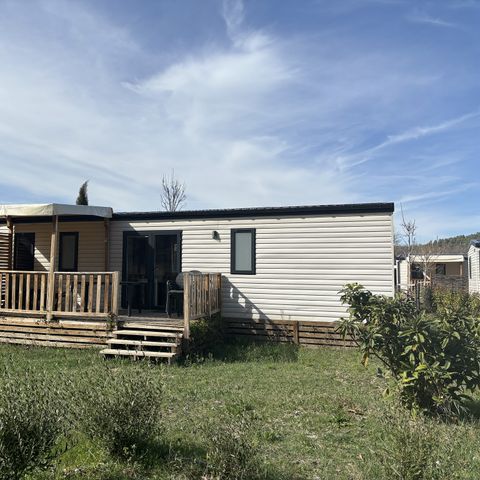 Stacaravan 8 personen - Comfort XL | 4 slaapkamers | 8 pers | Verhoogd terras | 2 badkamers | Airconditioning