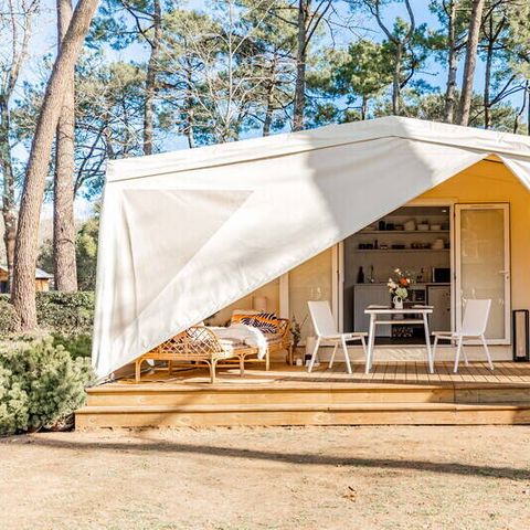 Glampingtent 4 personen - Coco Sweet | 2 Slaapkamers | 4 Pers | Verhoogd terras | Geen badkamer