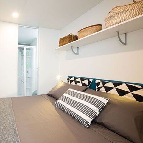 Stacaravan 4 personen - Mobile-home | Premium Azure | 2 slaapkamers | 4 pers. | Verhoogd terras | Airconditioning.