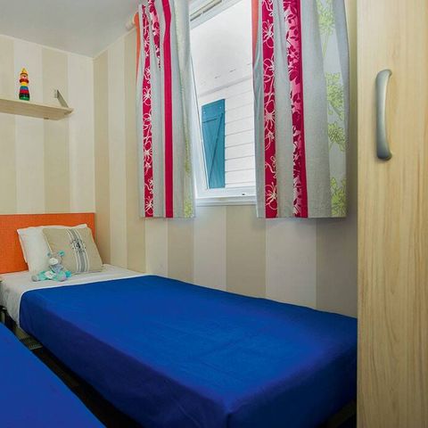 Stacaravan 4 personen - Comfort | 2 Slaapkamers | 4 Pers. | Verhoogd terras | TV