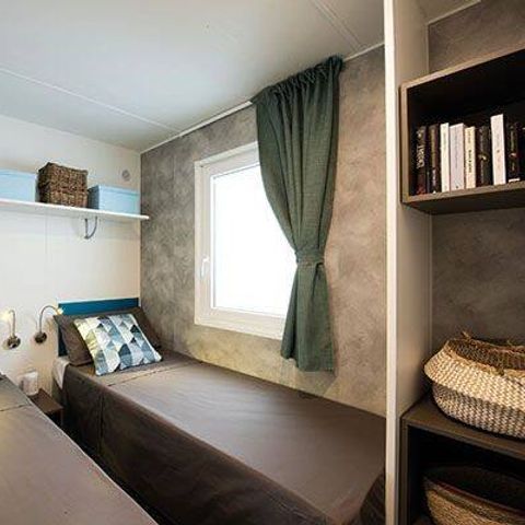 Stacaravan 4 personen - Comfort | 2 Slaapkamers | 4 Pers | Verhoogd terras | Airconditioning