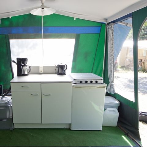 Glampingtent 6 personen - BT luxe tent, 2 hutten zonder sanitair