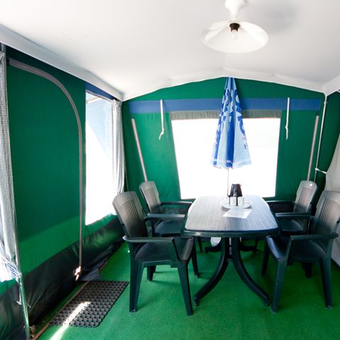 Glampingtent 6 personen - BT luxe tent, 2 hutten zonder sanitair