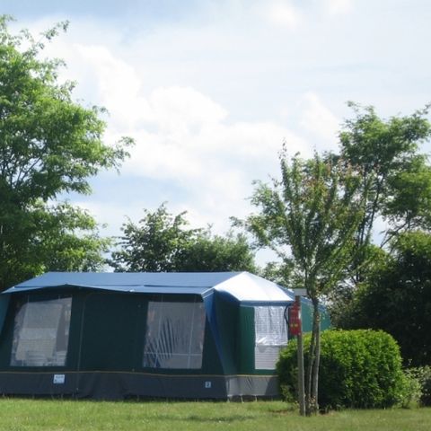 Glampingtent 6 personen - BT luxe tent, 2 hutten zonder sanitair
