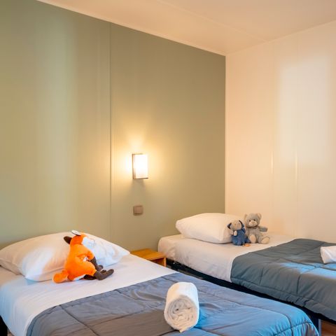 Stacaravan 4 personen - 2 slaapkamers 2 badkamers Premium- 4 slaapplaatsen -