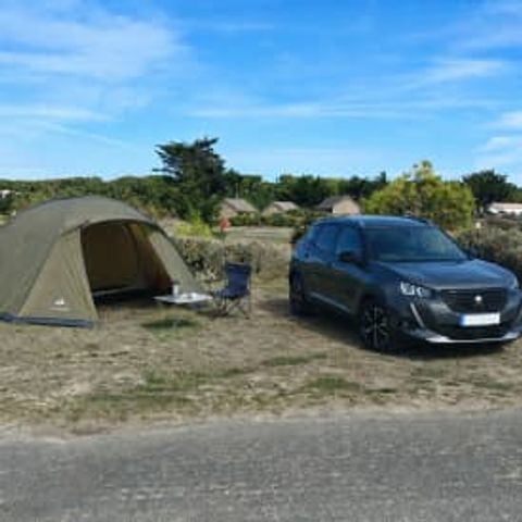 STAANPLAATS - Locatie aan het strand ** (in het Frans)