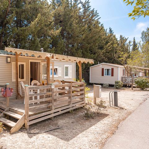 Stacaravan 6 personen - Comfort XL | 3 slaapkamers | 6 pers | Verhoogd terras | Airconditioning