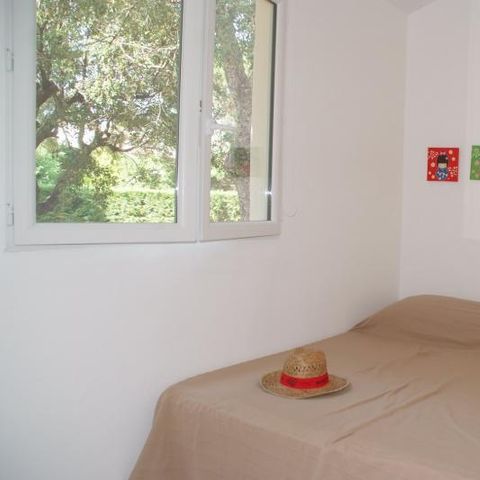 LANDHUIS 6 personen - CANOUBIERS