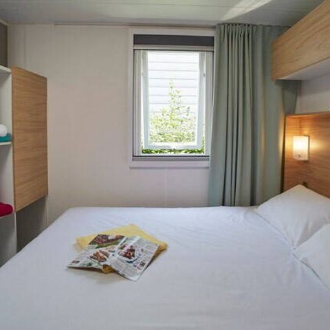 Stacaravan 6 personen - Premium | 3 slaapkamers | 6 pers | Verhoogd terras | 1 badkamer | Airconditioning