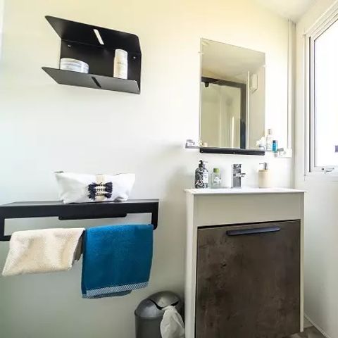 Stacaravan 4 personen - Duo Premium 3 Kamers 4 Personen Jacuzzi + Air Conditioning + TV