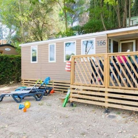 Stacaravan 6 personen - Comfort | 3 Slaapkamers | 6 Pers | Enig terras | Airconditioning | TV