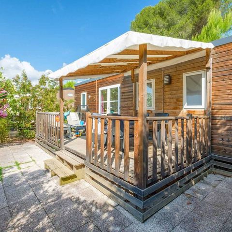 Stacaravan 4 personen - Comfort | 2 slaapkamers | 4 pers | Verhoogd terras | 2 badkamers | Airconditioning | TV