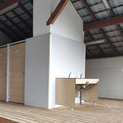 STAANPLAATS - Tent of caravan + auto