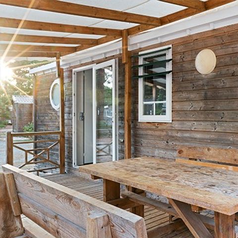 Stacaravan 6 personen - Comfort XL | 3 slaapkamers | 6 pers | Verhoogd terras | Airconditioning