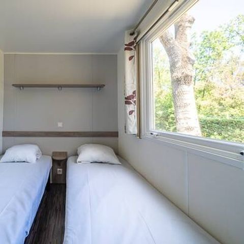 Stacaravan 4 personen - Klassiek | 2 slaapkamers | 4 pers. | Eenpersoons terras | Airconditioning