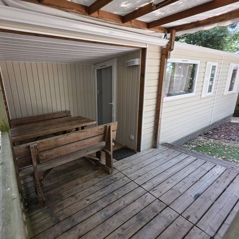 Stacaravan 6 personen - Comfort | 3 slaapkamers | 6 pers | Single terras | 1 badkamer | Airconditioning