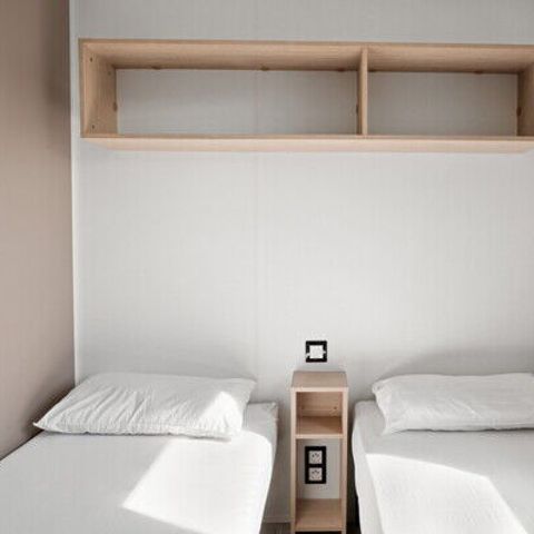 Stacaravan 6 personen - Stacaravan | Classic XL | 3 slaapkamers | 6 pers. | Verhoogd terras niet overdekt | Airconditioning
