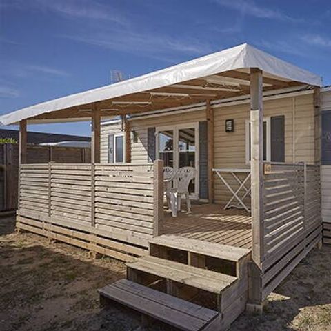 Stacaravan 6 personen - Mobile-home | Comfort | 3 slaapkamers | 6 pers. | Verhoogd terras | 2 badkamers | Airconditioning.