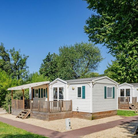 Stacaravan 6 personen - Klassiek | 3 Slaapkamers | 6 Pers | Verhoogd terras | 1 Badkamer | Airconditioning | TV