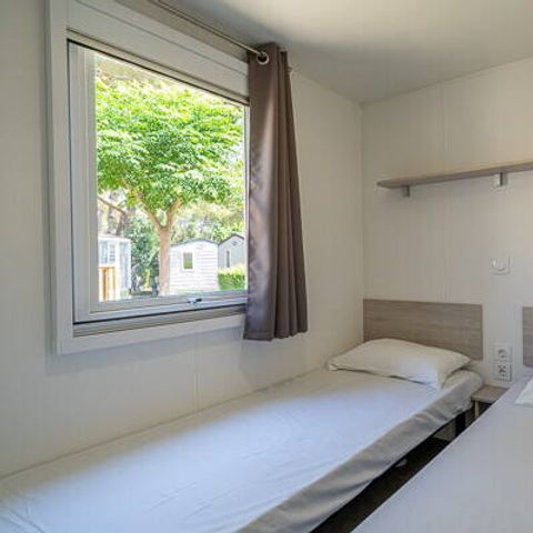 Bungalow 4 personen - Stacaravan | Klassiek | 2 Slaapkamers | 4 Pers. | Single terras