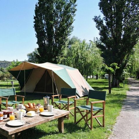 STAANPLAATS - Standplaats | Essentieel | Alleen tent | <85m² | Elektriciteit | Geen water