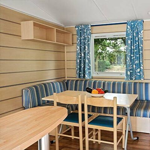 Stacaravan 6 personen - Comfort | 2 Slaapkamers | 4/6 Pers. | Verhoogd terras