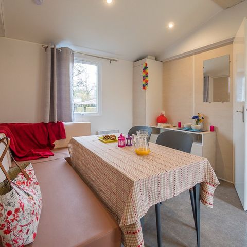 Stacaravan 4 personen - Klassiek XL | 2 slaapkamers | 4 pers. | Verhoogd terras