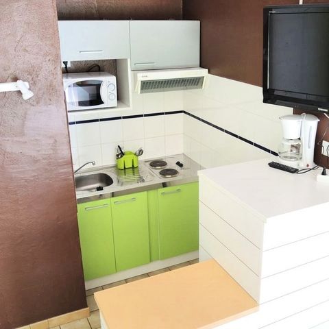 Studio 4 personen - TV - PLANCHA