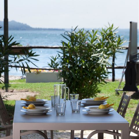 Stacaravan 4 personen - MET 24m MEERZICHT met open terras/pergola