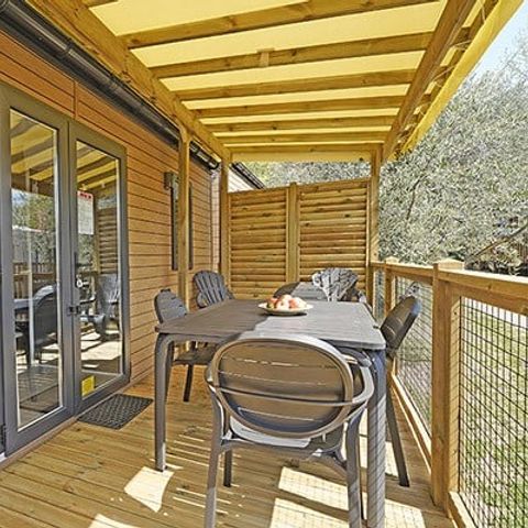 Stacaravan 6 personen - Premium | 3 slaapkamers | 6 pers | Overdekt terras | 2 badkamers | Airconditioning | TV