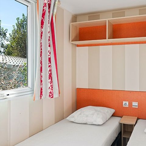 Stacaravan 6 personen - Classic XL | 3 slaapkamers | 6 pers. | Verhoogd terras