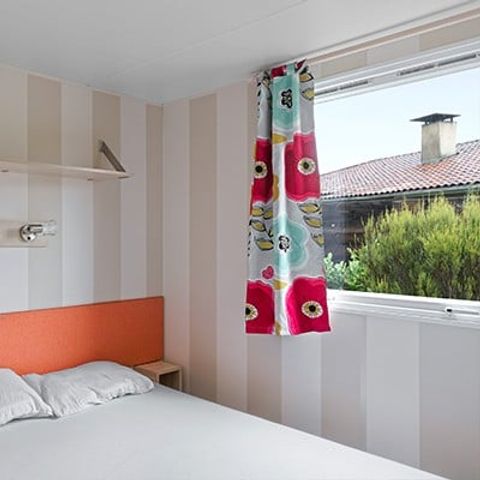 Stacaravan 6 personen - Klassiek | 3 Slaapkamers | 6 Pers. | Verhoogd terras